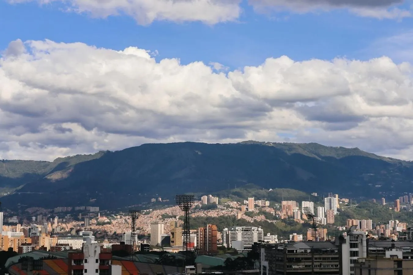 Lägenhet Luxurious Jacuzzi Aparta-Suite Stadio Rosa Negra Medellín